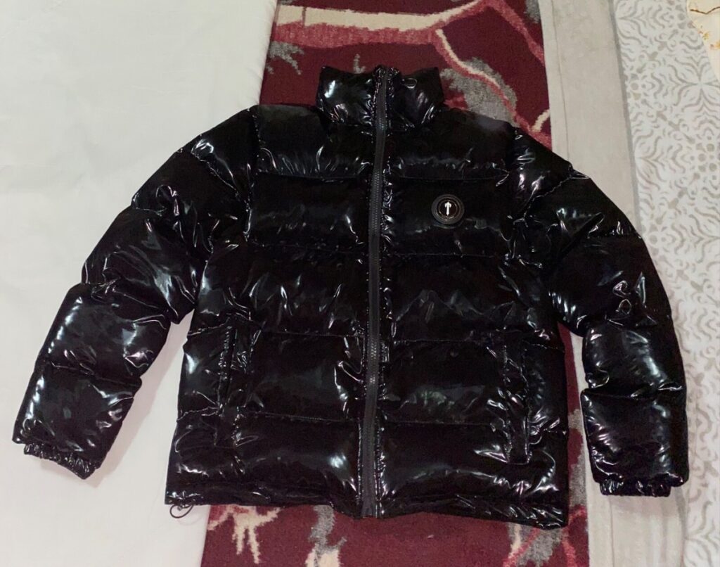 Trapstar Coat: The Ultimate Symbol of Streetwear Power and Urban Identity